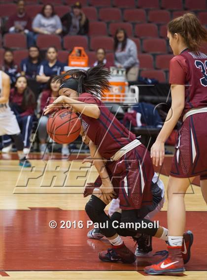 Thumbnail 3 in Sierra Linda vs Cactus Shadows (AIA D2 Semifinal) photogallery.