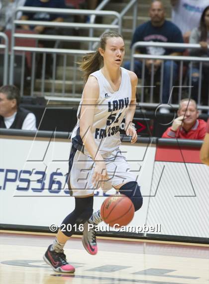 Thumbnail 2 in Sierra Linda vs Cactus Shadows (AIA D2 Semifinal) photogallery.