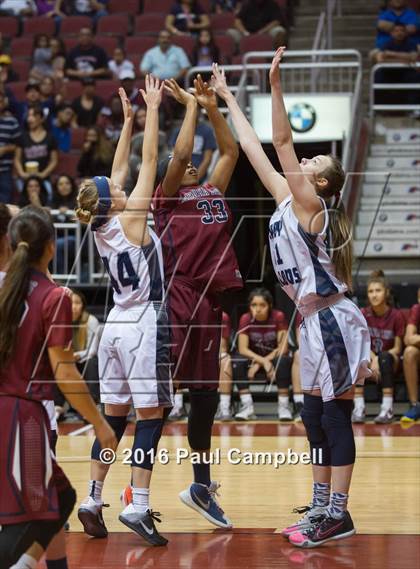 Thumbnail 2 in Sierra Linda vs Cactus Shadows (AIA D2 Semifinal) photogallery.