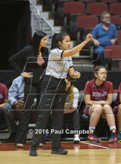 Thumbnail 2 in Sierra Linda vs Cactus Shadows (AIA D2 Semifinal) photogallery.