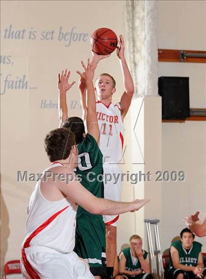 Thumbnail 3 in Elliot Christian vs. Victory Christian (Viking Classic) photogallery.