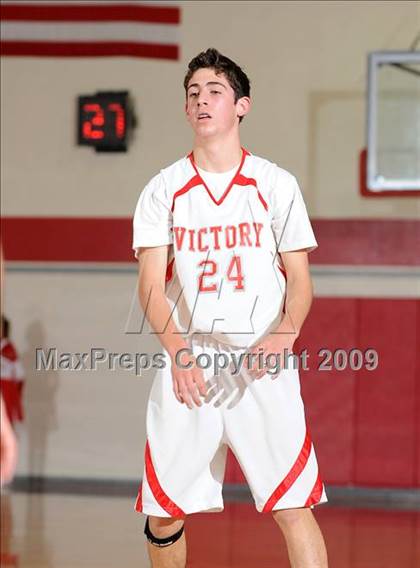 Thumbnail 2 in Elliot Christian vs. Victory Christian (Viking Classic) photogallery.