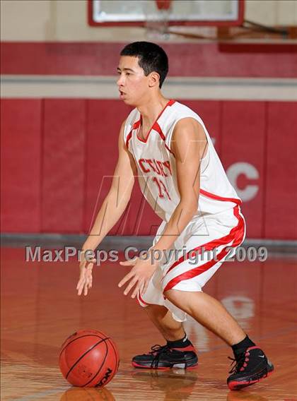 Thumbnail 3 in Elliot Christian vs. Victory Christian (Viking Classic) photogallery.
