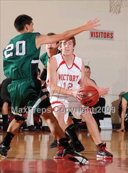 Thumbnail 3 in Elliot Christian vs. Victory Christian (Viking Classic) photogallery.
