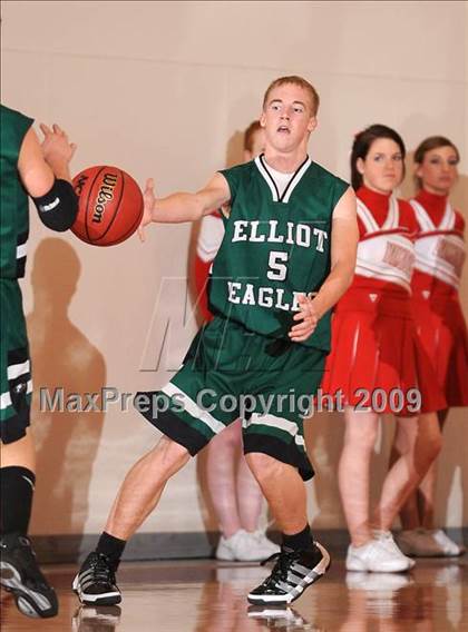 Thumbnail 3 in Elliot Christian vs. Victory Christian (Viking Classic) photogallery.