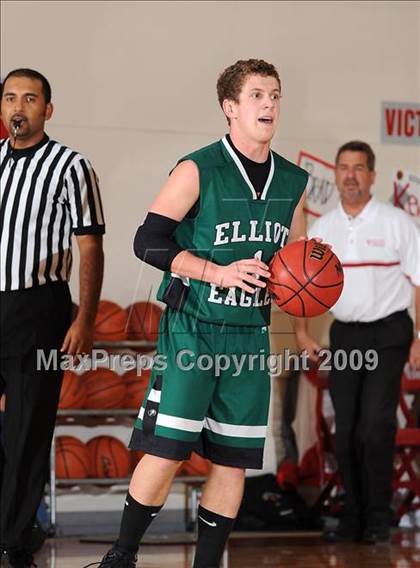 Thumbnail 3 in Elliot Christian vs. Victory Christian (Viking Classic) photogallery.