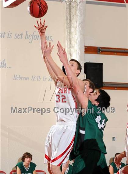Thumbnail 3 in Elliot Christian vs. Victory Christian (Viking Classic) photogallery.