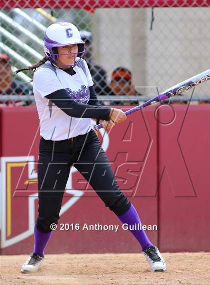 Thumbnail 3 in Chavez vs. South East (CIF LA City Section D2 Final) photogallery.