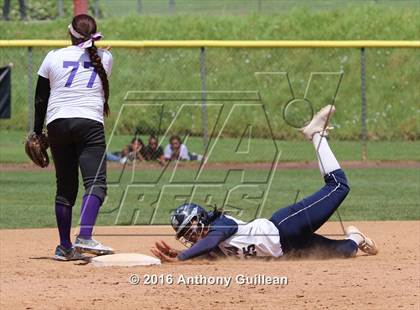 Thumbnail 3 in Chavez vs. South East (CIF LA City Section D2 Final) photogallery.