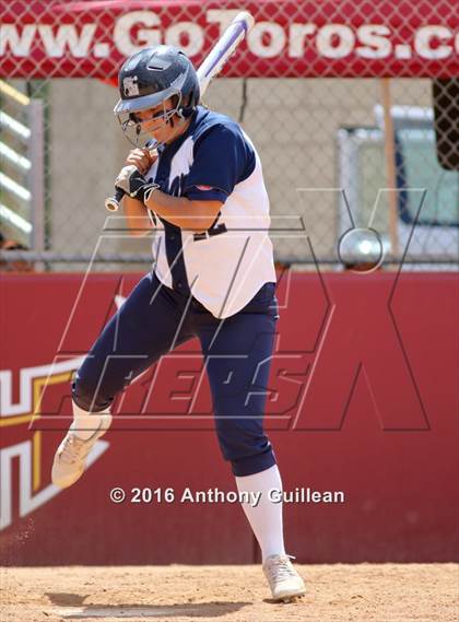 Thumbnail 3 in Chavez vs. South East (CIF LA City Section D2 Final) photogallery.