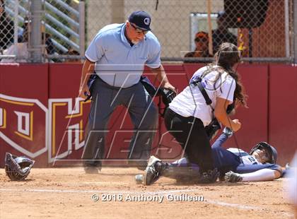 Thumbnail 2 in Chavez vs. South East (CIF LA City Section D2 Final) photogallery.