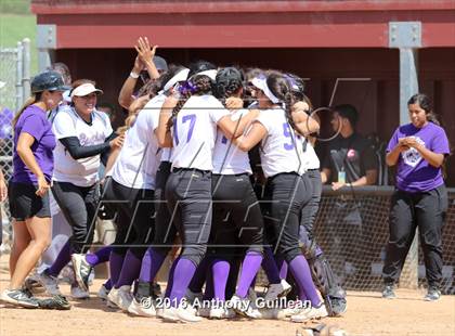 Thumbnail 3 in Chavez vs. South East (CIF LA City Section D2 Final) photogallery.