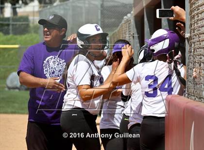Thumbnail 2 in Chavez vs. South East (CIF LA City Section D2 Final) photogallery.