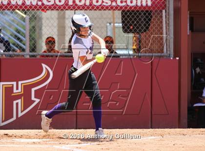 Thumbnail 2 in Chavez vs. South East (CIF LA City Section D2 Final) photogallery.