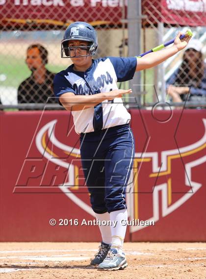 Thumbnail 2 in Chavez vs. South East (CIF LA City Section D2 Final) photogallery.