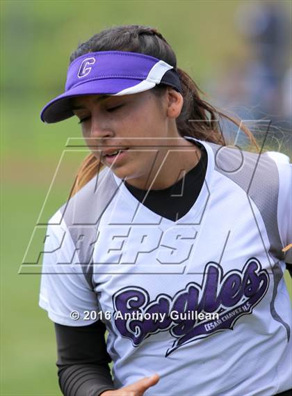 Thumbnail 3 in Chavez vs. South East (CIF LA City Section D2 Final) photogallery.