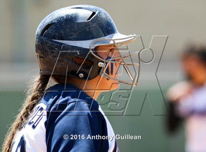 Thumbnail 3 in Chavez vs. South East (CIF LA City Section D2 Final) photogallery.