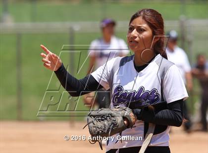 Thumbnail 1 in Chavez vs. South East (CIF LA City Section D2 Final) photogallery.