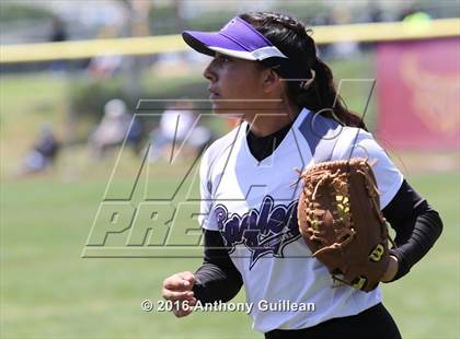 Thumbnail 1 in Chavez vs. South East (CIF LA City Section D2 Final) photogallery.