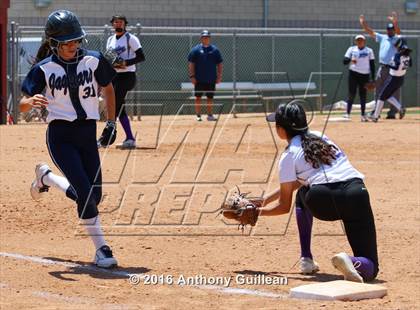 Thumbnail 2 in Chavez vs. South East (CIF LA City Section D2 Final) photogallery.