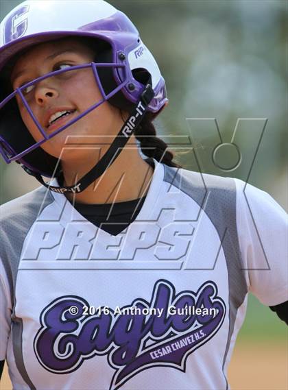 Thumbnail 1 in Chavez vs. South East (CIF LA City Section D2 Final) photogallery.
