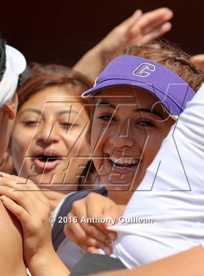 Thumbnail 3 in Chavez vs. South East (CIF LA City Section D2 Final) photogallery.