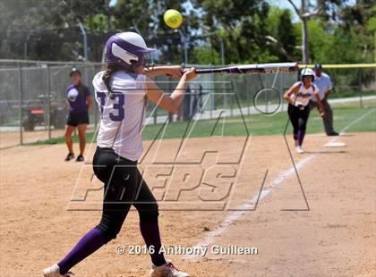 Thumbnail 2 in Chavez vs. South East (CIF LA City Section D2 Final) photogallery.