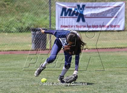 Thumbnail 1 in Chavez vs. South East (CIF LA City Section D2 Final) photogallery.