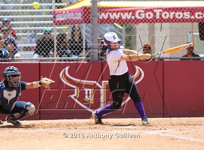 Thumbnail 3 in Chavez vs. South East (CIF LA City Section D2 Final) photogallery.