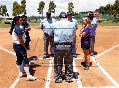 Thumbnail 2 in Chavez vs. South East (CIF LA City Section D2 Final) photogallery.