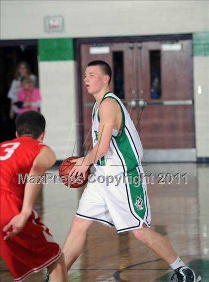 Thumbnail 2 in Siren vs. Luck photogallery.