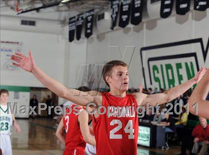 Thumbnail 3 in Siren vs. Luck photogallery.