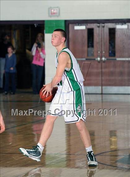 Thumbnail 1 in Siren vs. Luck photogallery.