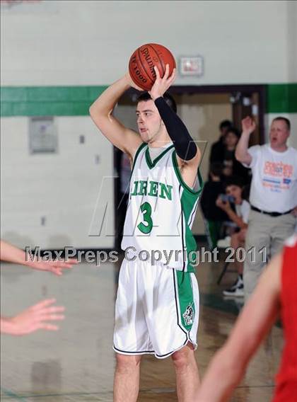 Thumbnail 2 in Siren vs. Luck photogallery.