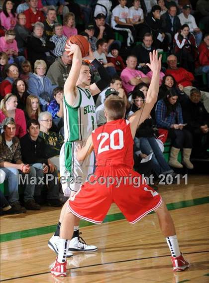 Thumbnail 3 in Siren vs. Luck photogallery.