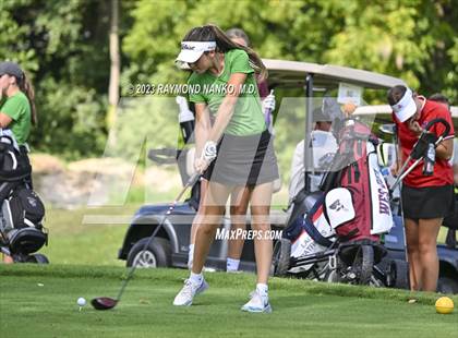 Thumbnail 3 in Yorktown Invitational photogallery.
