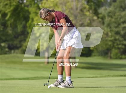 Thumbnail 2 in Yorktown Invitational photogallery.