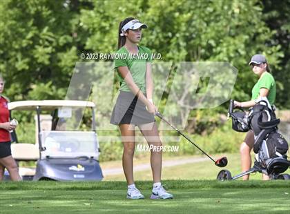 Thumbnail 3 in Yorktown Invitational photogallery.