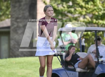 Thumbnail 3 in Yorktown Invitational photogallery.