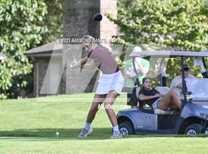 Thumbnail 2 in Yorktown Invitational photogallery.