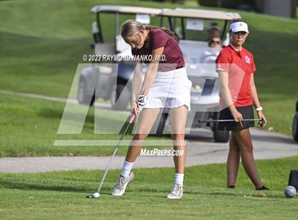 Thumbnail 2 in Yorktown Invitational photogallery.