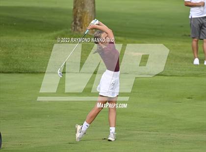 Thumbnail 2 in Yorktown Invitational photogallery.