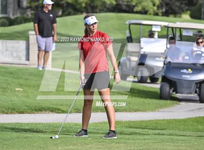 Thumbnail 2 in Yorktown Invitational photogallery.