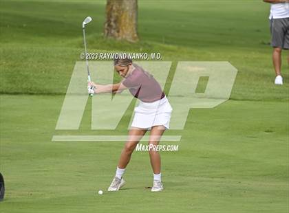 Thumbnail 2 in Yorktown Invitational photogallery.