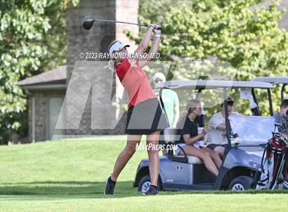 Thumbnail 2 in Yorktown Invitational photogallery.