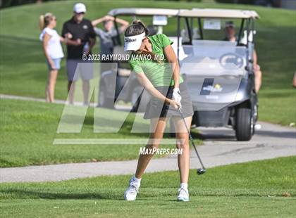 Thumbnail 3 in Yorktown Invitational photogallery.