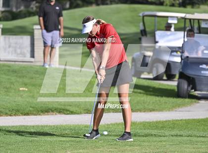 Thumbnail 3 in Yorktown Invitational photogallery.