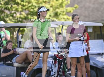 Thumbnail 3 in Yorktown Invitational photogallery.