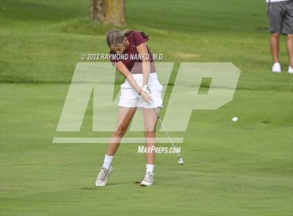 Thumbnail 1 in Yorktown Invitational photogallery.