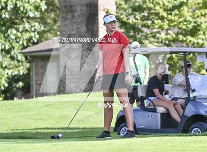 Thumbnail 3 in Yorktown Invitational photogallery.